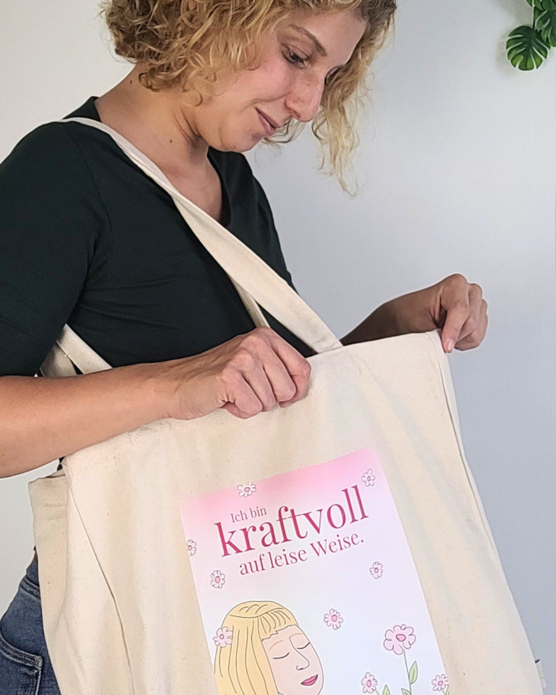 Hochwertige Baumwolltasche mit Kunstdruck Frauen "Ich bin kraftvoll auf leise Weise" Shopper, Jutebeutel