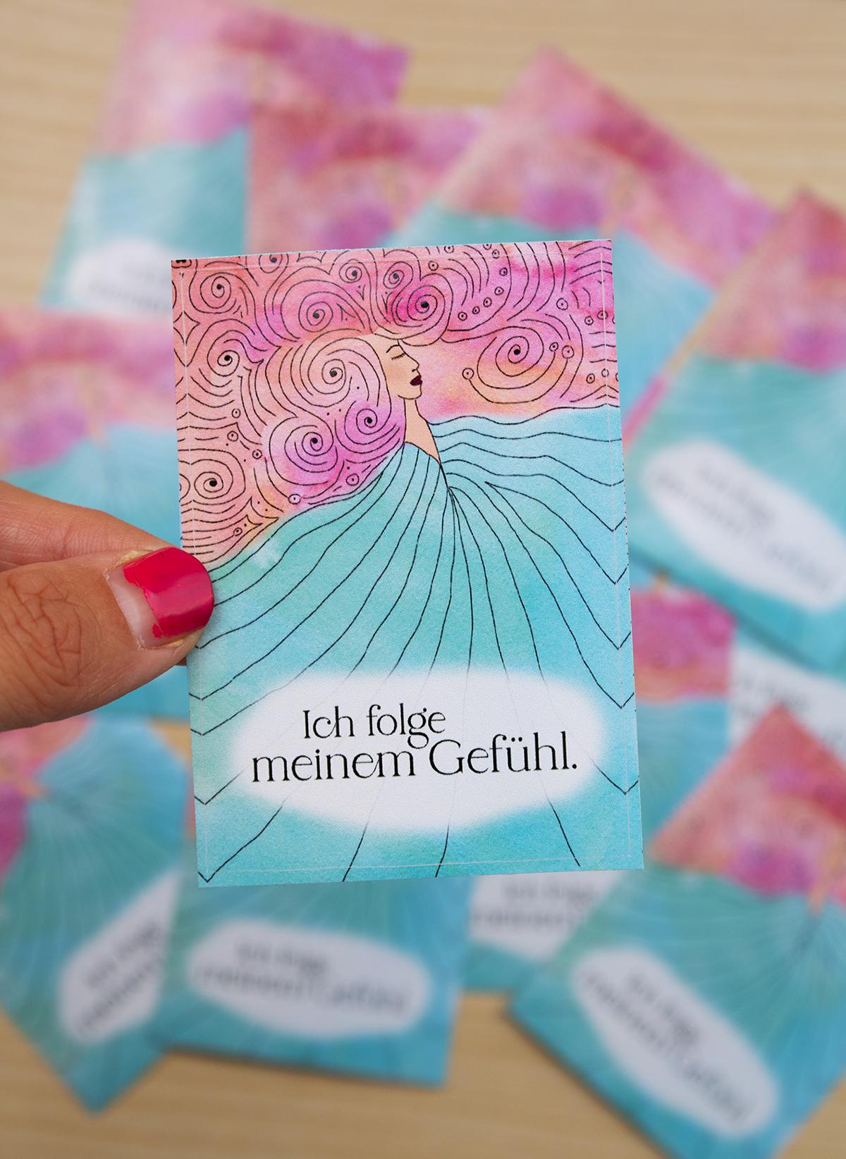 Aufkleber Frau "Folge deinem Gefühl", Sticker